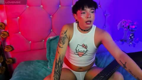 Snapshot of demony_deadboy chatting on 03-26-26, 06:08 Maki online show from 03-26-26, 06:08