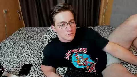 Snapshot of deni_boy99 chatting on 06-04-26, 08:26 Deni online show from 06-04-26, 08:26