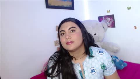 Snapshot of dennis_love_ chatting on 02-05-26, 04:28 rosse online show from 02-05-26, 04:28