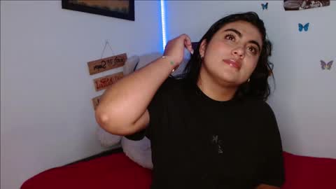 Snapshot of dennis_love_ chatting on 02-19-26, 04:19 rosse online show from 02-19-26, 04:19