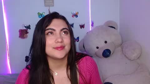 Snapshot of dennis_love_ chatting on 07-06-26, 03:14 rosse online show from 07-06-26, 03:14