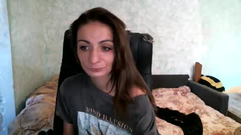 Snapshot of dennisxcarol chatting on 03-23-26, 07:23 DennisXCarol online show from 03-23-26, 07:23