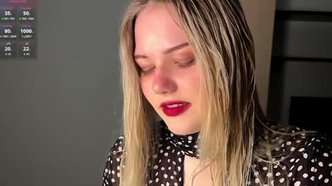 Snapshot of deonnahobb chatting on 04-02-26, 04:04 Luna online show from 04-02-26, 04:04