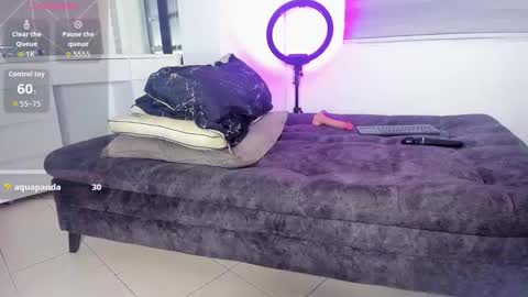 Snapshot of dereckhardd chatting on 01-13-26, 08:30 dereckhardd online show from 01-13-26, 08:30