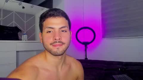 Snapshot of dereckhardd chatting on 01-15-26, 02:16 dereckhardd online show from 01-15-26, 02:16