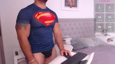 Snapshot of derek_group chatting on 04-20-26, 12:52 Derek online show from 04-20-26, 12:52