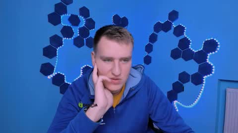 derek_hawk_ online show from 12-18-25, 09:59