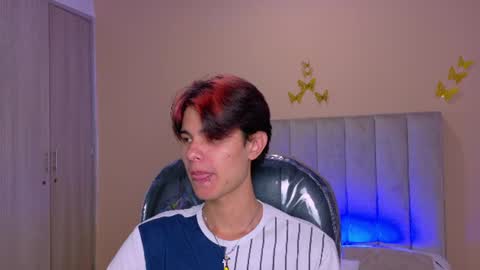 derek_sinn online show from 07-07-26, 03:53