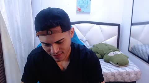 D E R E K online show from 04-07-26, 11:32