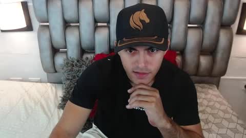 D E R E K online show from 04-16-26, 12:50