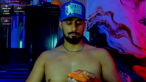 Snapshot of derekk_cute chatting on 03-24-26, 05:12 DEREKK online show from 03-24-26, 05:12