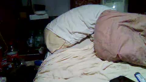 Snapshot of derick1961 chatting on 06-09-26, 02:34 derick1961 online show from 06-09-26, 02:34