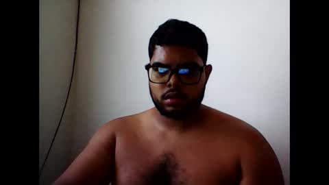 derick_0013 online show from 05-03-26, 06:03