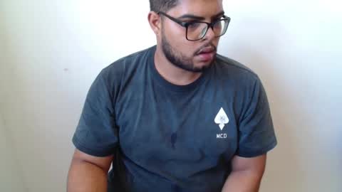 derick_0013 online show from 05-07-26, 03:28