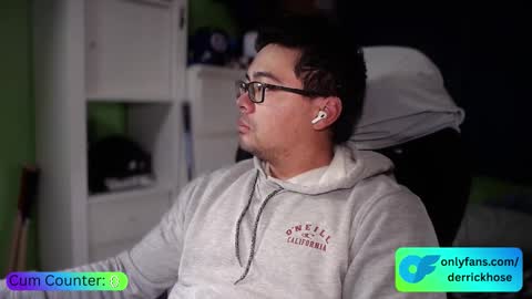 Snapshot of derrick_hose chatting on 11-16-25, 03:23 Derrick Hose online show from 11-16-25, 03:23