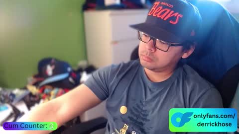 Snapshot of derrick_hose chatting on 01-18-26, 04:11 Derrick Hose online show from 01-18-26, 04:11