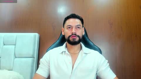 Snapshot of derrybigger_cm chatting on 11-09-25, 01:42 DerryBigger CM online show from 11-09-25, 01:42