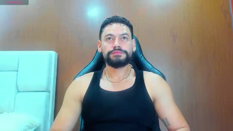 Snapshot of derrybigger_cm chatting on 11-10-25, 02:27 DerryBigger CM online show from 11-10-25, 02:27