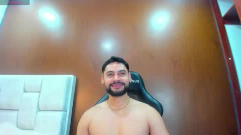 Snapshot of derrybigger_cm chatting on 02-21-26, 09:27 DerryBigger CM online show from 02-21-26, 09:27