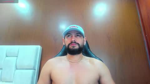 Snapshot of derrybigger_cm chatting on 03-19-26, 12:03 DerryBigger CM online show from 03-19-26, 12:03