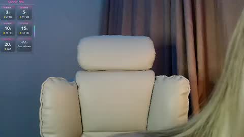 Snapshot of des_ch chatting on 07-16-26, 04:02 Ari online show from 07-16-26, 04:02