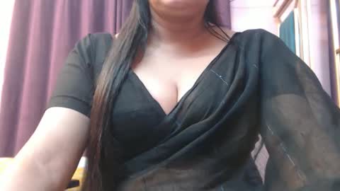 Snapshot of desimaisa130 chatting on 02-13-26, 04:58 Maisa online show from 02-13-26, 04:58