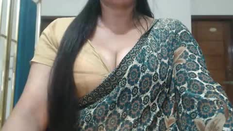 Snapshot of desimaisa130 chatting on 03-15-26, 05:30 Maisa online show from 03-15-26, 05:30