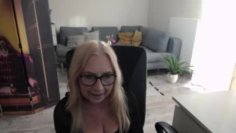 S O F I A online show from 03-24-26, 03:28