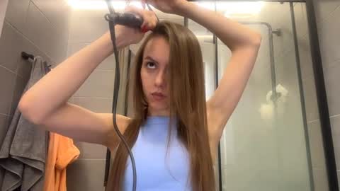 Ksenia online show from 05-21-26, 02:40
