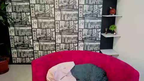 Snapshot of desiring__angel chatting on 06-27-26, 06:13 Desiring Angel online show from 06-27-26, 06:13