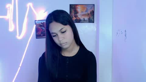 Snapshot of dess_morena chatting on 06-29-26, 08:42 Dess online show from 06-29-26, 08:42