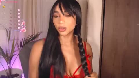 Snapshot of destinnemil chatting on 01-19-26, 11:14 Destinne Mill online show from 01-19-26, 11:14