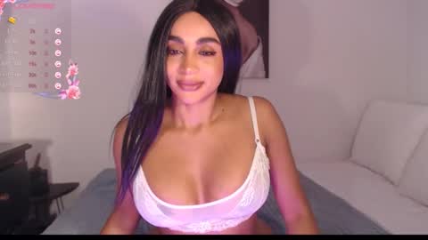 Snapshot of destinnemil chatting on 02-05-26, 11:59 Destinne Mill online show from 02-05-26, 11:59