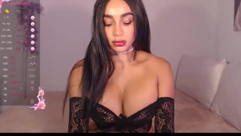 Snapshot of destinnemil chatting on 03-17-26, 11:57 Destinne Mill online show from 03-17-26, 11:57