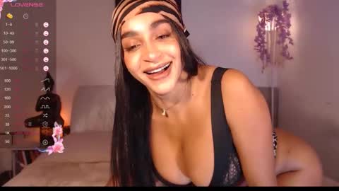 Snapshot of destinnemil chatting on 03-22-26, 11:24 Destinne Mill online show from 03-22-26, 11:24