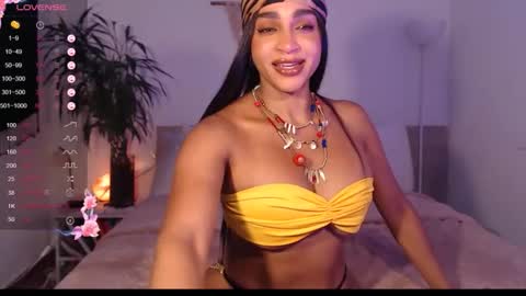 Snapshot of destinnemil chatting on 04-16-26, 11:33 Destinne Mill online show from 04-16-26, 11:33