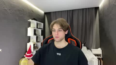 devilnut1 online show from 11-25-25, 05:40