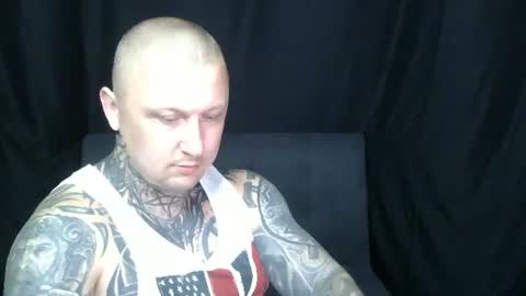 Snapshot of devilwithtats chatting on 06-18-26, 05:28 Lucian online show from 06-18-26, 05:28