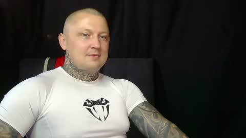 Snapshot of devilwithtats chatting on 07-06-26, 03:36 Lucian online show from 07-06-26, 03:36