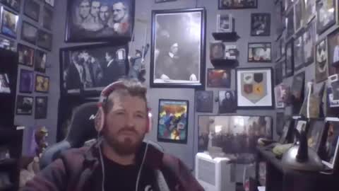 Snapshot of deweycoxx chatting on 03-30-26, 07:15 deweycoxx online show from 03-30-26, 07:15