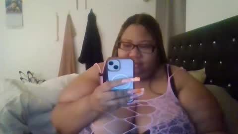 Snapshot of diamondbbwqueen chatting on 04-13-26, 09:59 diamondbbwqueen online show from 04-13-26, 09:59