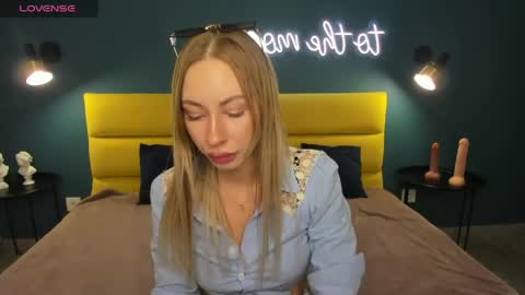 Diana  online show from 04-16-26, 08:48