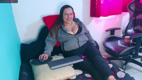 Diana Lozano online show from 04-12-26, 04:23