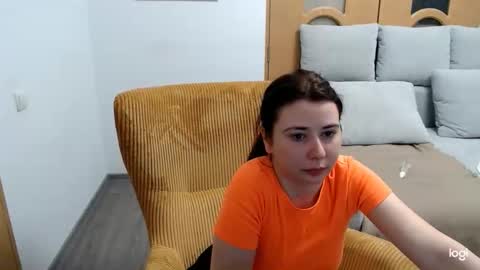 dianasmiey7 online show from 04-16-26, 08:48