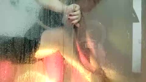 Snapshot of diane_1 chatting on 05-01-26, 09:58 DIANE online show from 05-01-26, 09:58