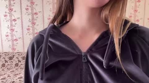 Anna online show from 04-29-26, 06:17