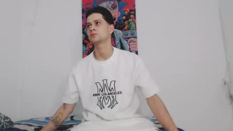 dick_boy_18 online show from 05-01-26, 03:38