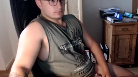 dickeeier96 online show from 07-14-26, 07:46