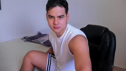 Snapshot of diego_cazas chatting on 06-24-26, 05:56 DIEGO CAZAS online show from 06-24-26, 05:56