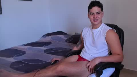 Snapshot of diego_cazas chatting on 06-25-26, 05:17 DIEGO CAZAS online show from 06-25-26, 05:17